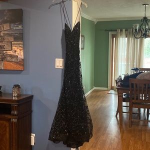 Selling Prom Dress (only worn once great condition)